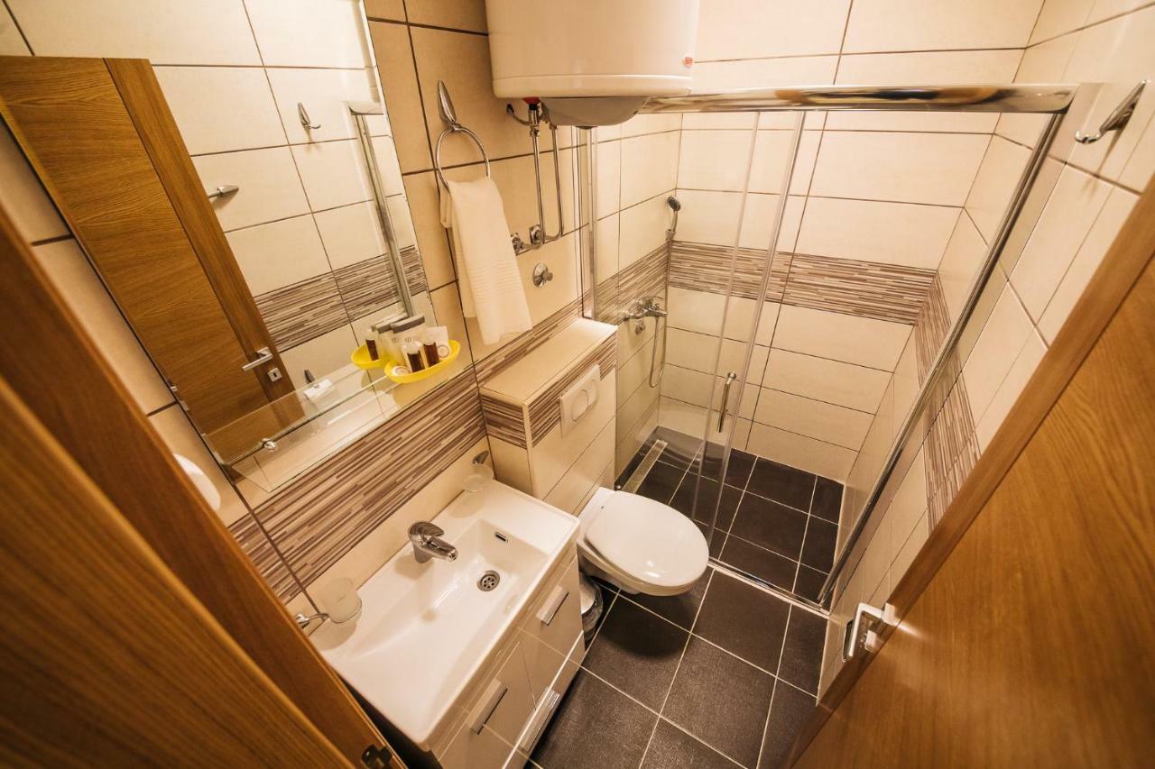 Apartments Vojislav Virpazar Ngoại thất bức ảnh